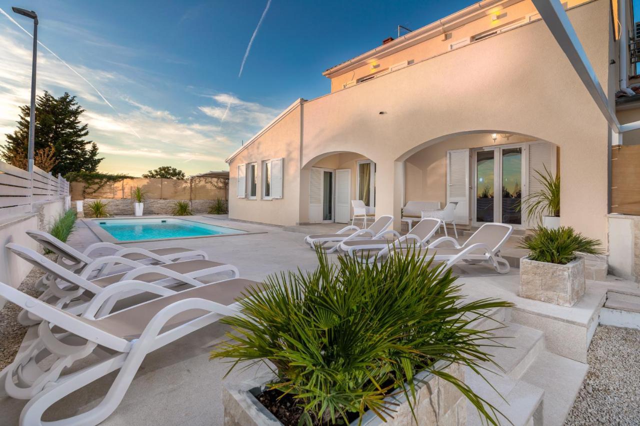 PUY Villa Ostone מראה חיצוני תמונה