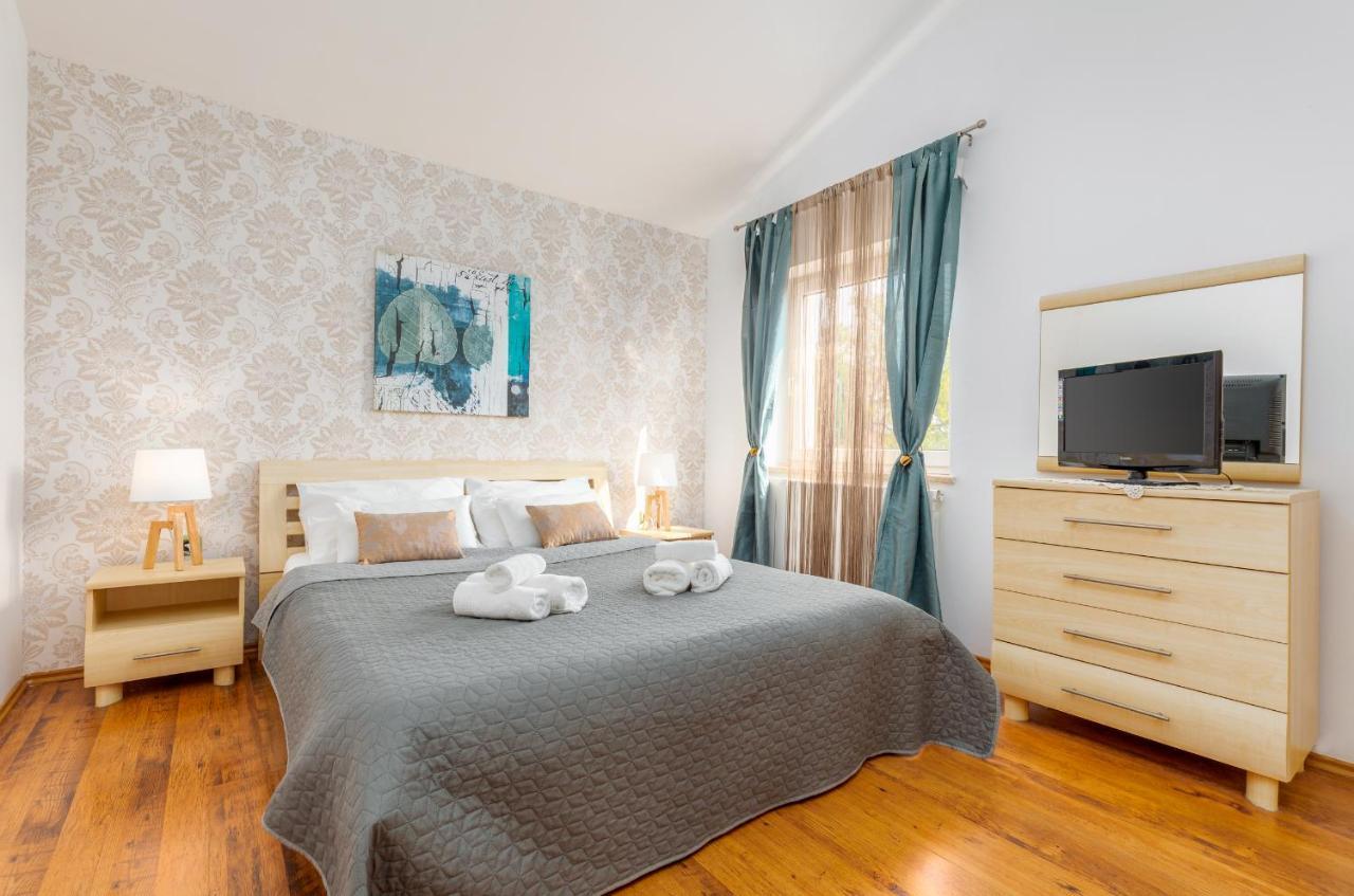PUY Villa Ostone מראה חיצוני תמונה