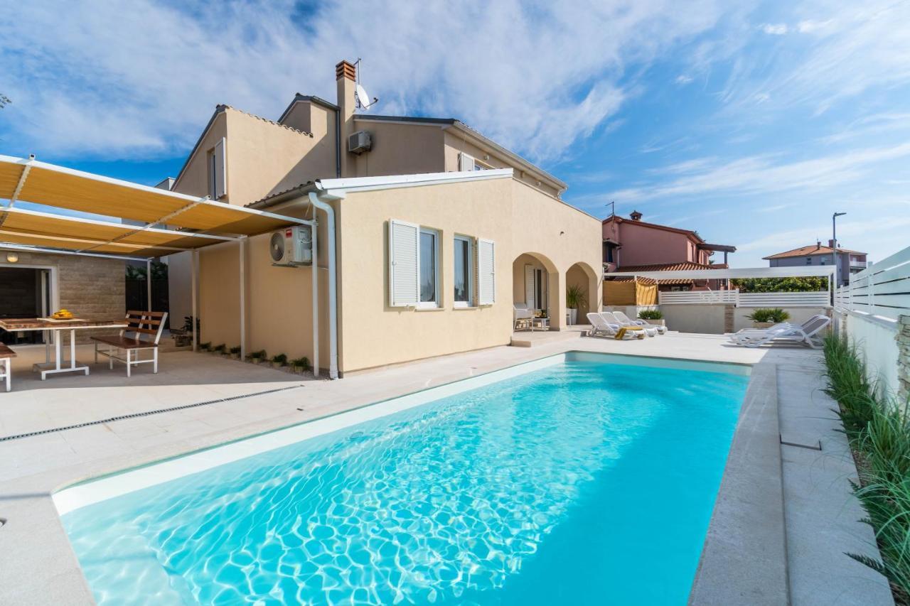 PUY Villa Ostone מראה חיצוני תמונה